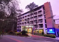 Le Monet Hotel Hotels near SM Baguio Sunset