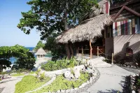 Hermosa Cove Villa Resort & Suites Hotels near Firefly