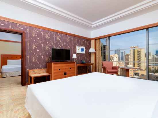 Holiday Inn Kuwait Salmiya Rooms