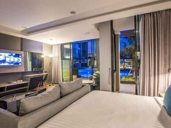 The Crystal Hotel Buriram - Formerly X2 Vibe Buriram Rooms