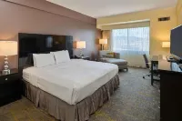 DoubleTree by Hilton Hotel El Paso Downtown Hotels near Executive Village