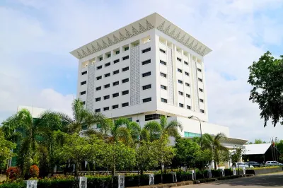 Grand Mahkota Hotel Hotels near INFORMA PONTIANAK - Aneka Pavilion