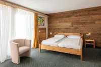 Hotel Grischuna Bivio Hotels in Bregaglia