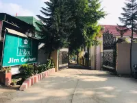 Le Roi Corbett Hotels near Girija Devi Temple