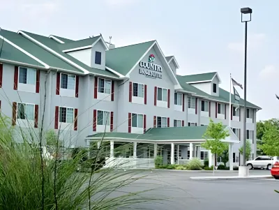 Country Inn & Suites by Radisson, Charleston South, WV Hotels near Walmart Supercenter