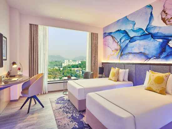 Vivanta Navi Mumbai Turbhe Rooms