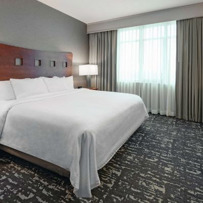 King Room Embassy Suites St. Louis - St. Charles Promo Code