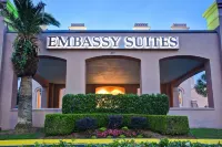 Embassy Suites by Hilton Charleston Historic District Hoteles cerca de Charleston Museum