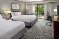 Courtyard Atlanta Alpharetta Hotels near Target