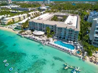 Grand Cayman Marriott Resort Hotels near Smith's Barcadere