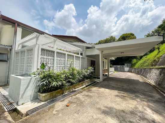 Bukit Tunku Grande Villa by uBook Hotel Exterior