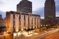 DoubleTree by Hilton Hotel Milwaukee Downtown Hotels near Milwaukee Fire Historical Society