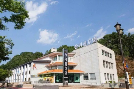 Sanriji Hotel