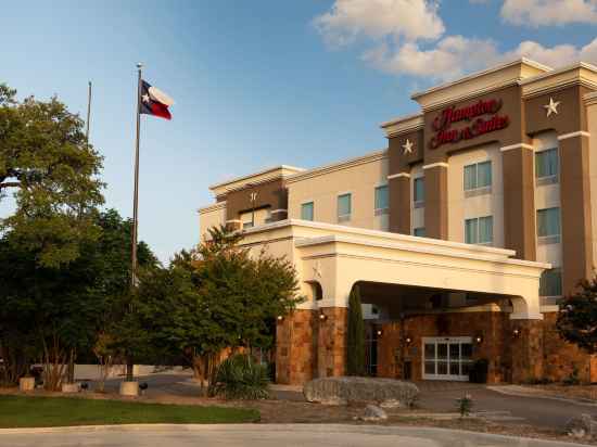 Hampton Inn & Suites Boerne Hotel Exterior