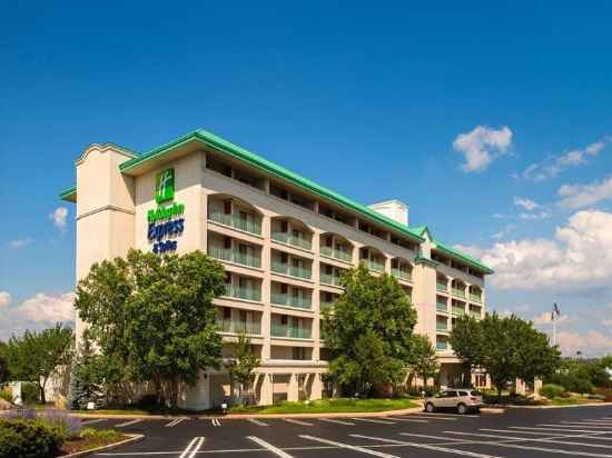 Holiday Inn Express & Suites King of Prussia Hotel Exterior