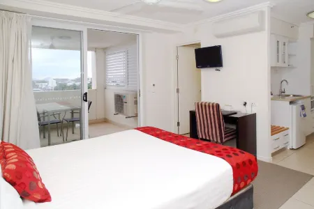 Cairns Central Plaza Apartment Hotel Official