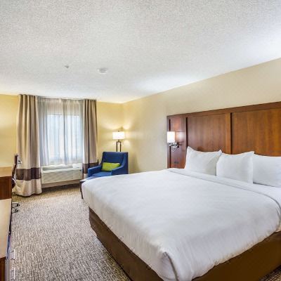 Room, 1 King Bed, Accessible, Non Smoking (Roll-In Shower) Comfort Inn Promo Code