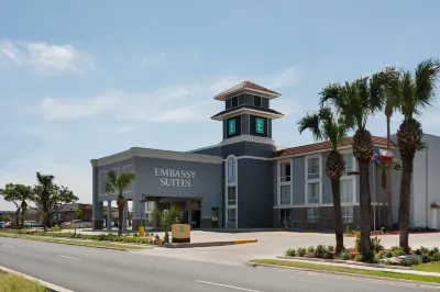 Embassy Suites by Hilton Corpus Christi Hotels near Clem's Marina