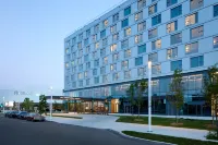 Courtyard  Montreal Laval Hotel in zona SkyVenture Montréal