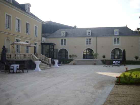 Hôtel Le Saint Martin Hotel Exterior