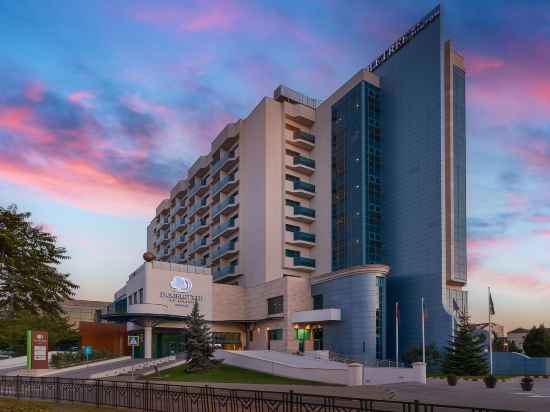 DoubleTree by Hilton Oradea Hotel Exterior