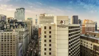 DoubleTree by Hilton Philadelphia Center City Hoteles cerca de Forrest Theatre