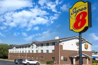 Super 8 by Wyndham Richmond Midlothian Turnpike Hotels near Edible Arrangements