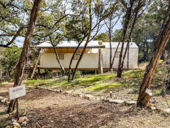 Collective Hill Country Retreat Hotel Exterior