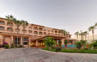 Royal Solaris Los Cabos Hoteles cerca de Sagrado Corazón de Jesús