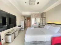 Bright Studio Room at Beverly Dago Apartment Hotels in Coblong