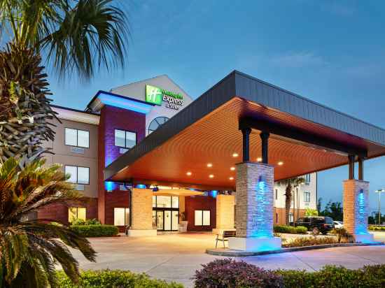 Holiday Inn Express & Suites Panama City-Tyndall Hotel Exterior