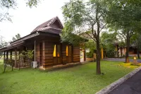 Karina Resort Chiang Mai Hotels in San Kamphaeng