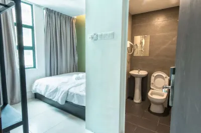 Econtel Hotel فنادق في بايان ليباس