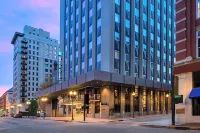 Embassy Suites by Hilton Knoxville Downtown Hotels near University of Tennessee