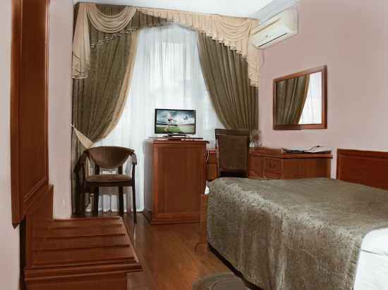 Brigantina Hotel Rooms