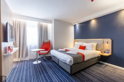 Holiday Inn Express London - Croydon Hotels near Saatchi Gallery