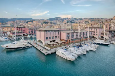 NH Collection Marina Hotel dekat Acquario Di Genova