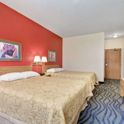 2 Queen Beds Room, Non-Smoking Super 8 by Wyndham Kokomo Promo Code