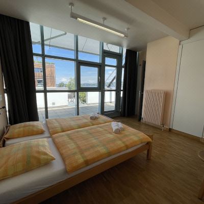 Twin Room, Private Bathroom (Private Wc) Geneva Hostel Promo Code