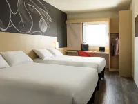 Ibis Irapuato Hoteles cerca de Sam's Club Irapuato