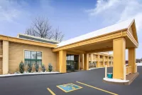 La Quinta Inn by Wyndham Oshkosh Hotels near The Morgan House-WCHAS