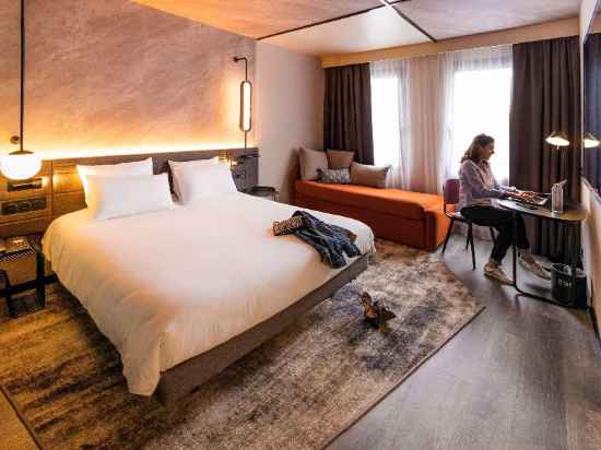 Novotel Paris Suresnes Longchamp Rooms