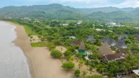 Sudamala Resort, Komodo, Labuan Bajo Hotel dekat White Pier