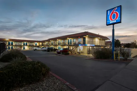 Motel 6 Albuquerque, NM - Carlisle