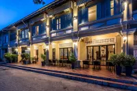 The Columns Hoteles en Kampot