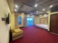 Hotel Apon Palace Hotels near এমএজি ওসমানি বিনোদন পার্ক