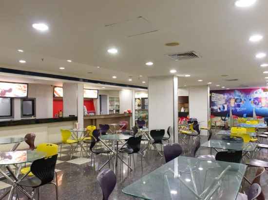 Club7 Hotel Dining/Meeting Rooms