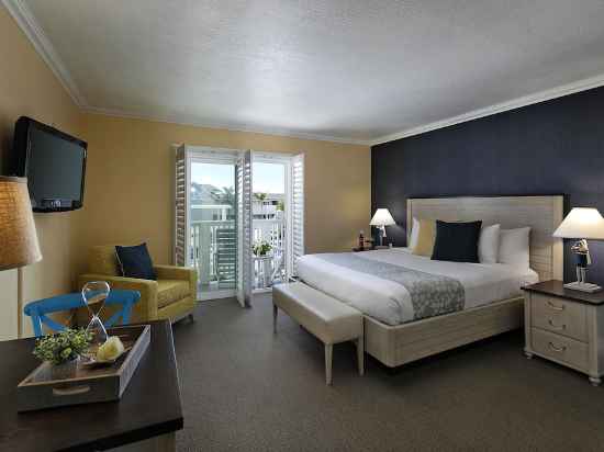 Pismo Lighthouse Suites Rooms