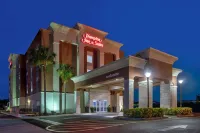 Hampton Inn & Suites Cape Coral/Fort Myers Area Hotels near Naples Municipal Airport