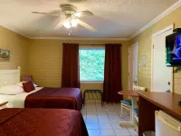 Lakeside Inn and Cafe Hotels in Osceola County